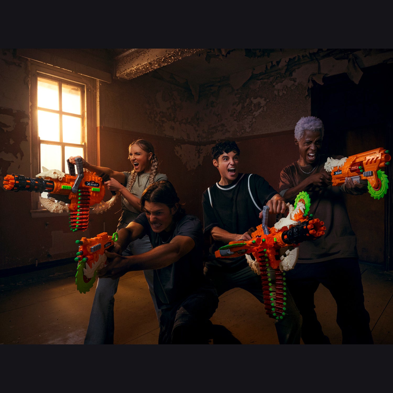 ZURU - XShot Insanity HorrorFire Reaper X con Lama Rotante e 8 Dardi inclusi